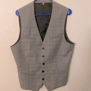 Express vest slim fit. Rarely worn in great condition.